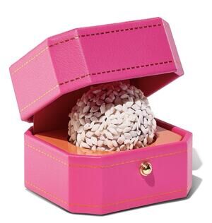 Dunkin Donuts Single Munchkin Pink Proposal Wedding Ring Box NEW Limited Edition